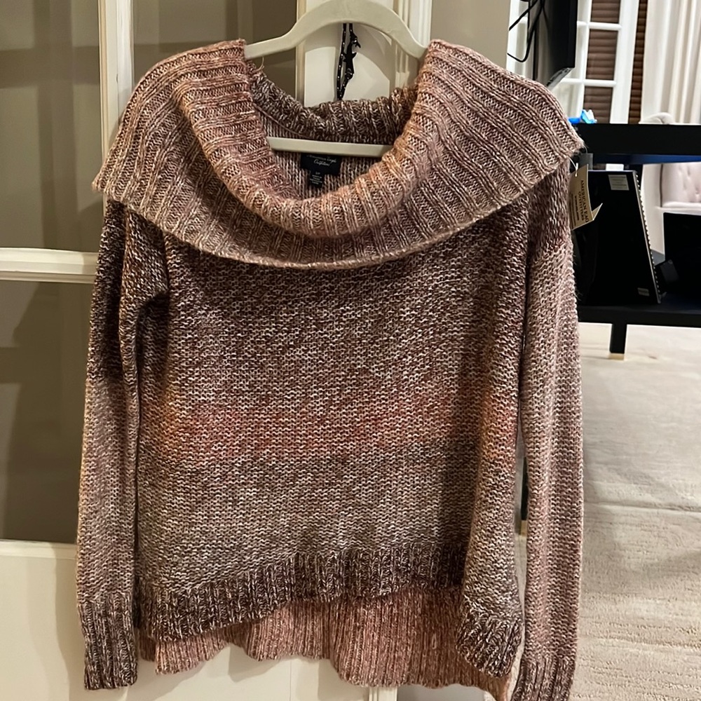 American eagles outfitter sweater